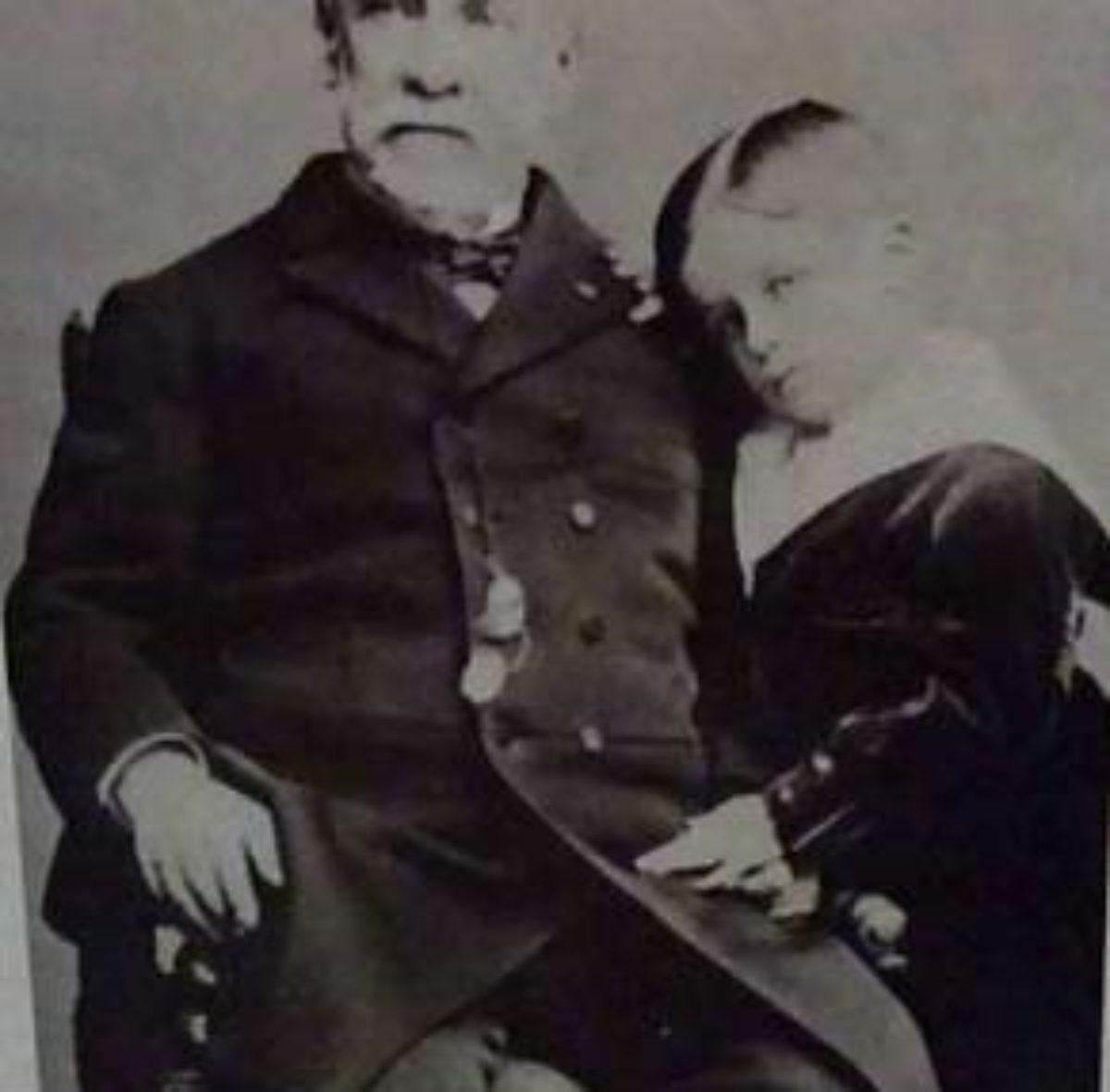 Pasteur con il nipote