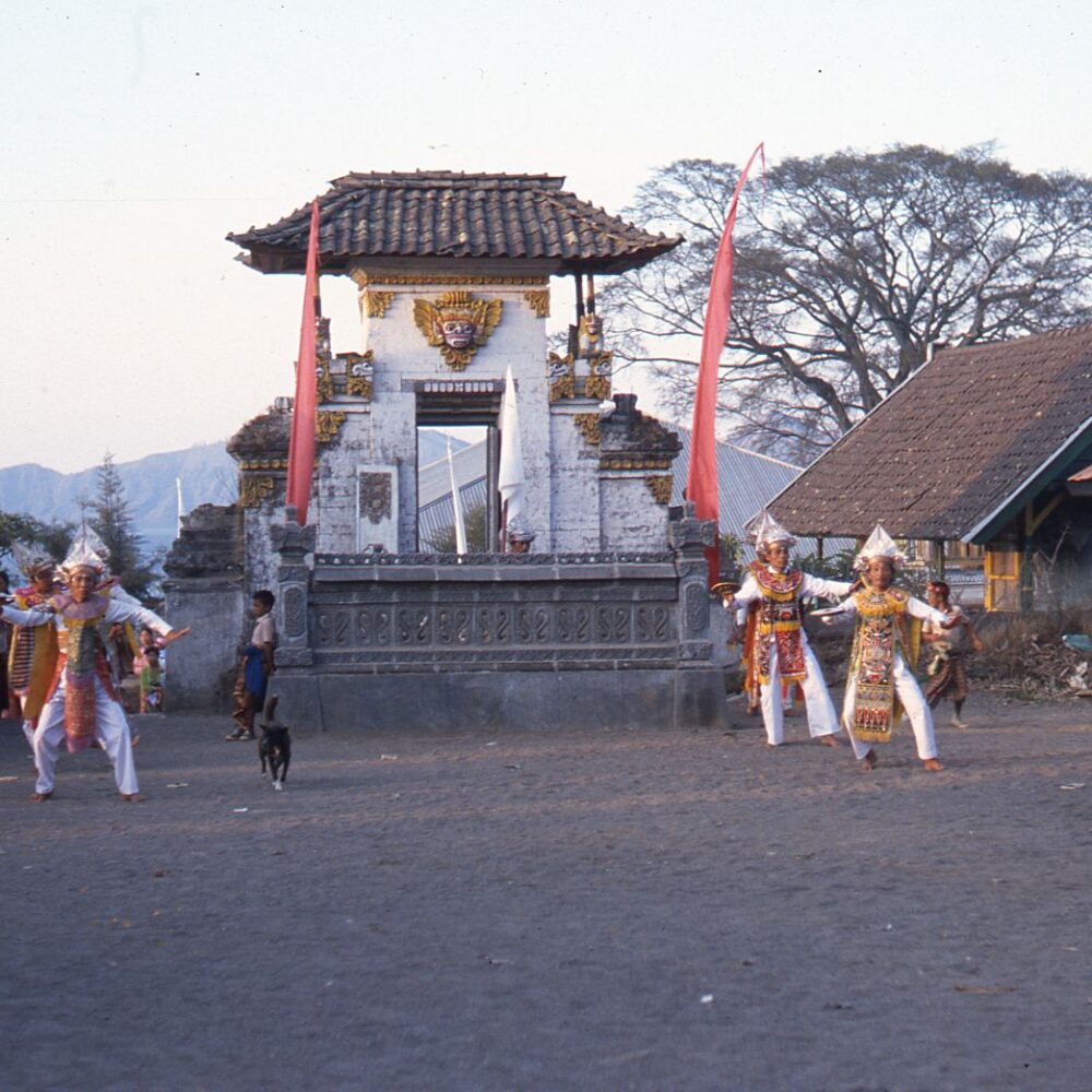 Dancers enter the temple
